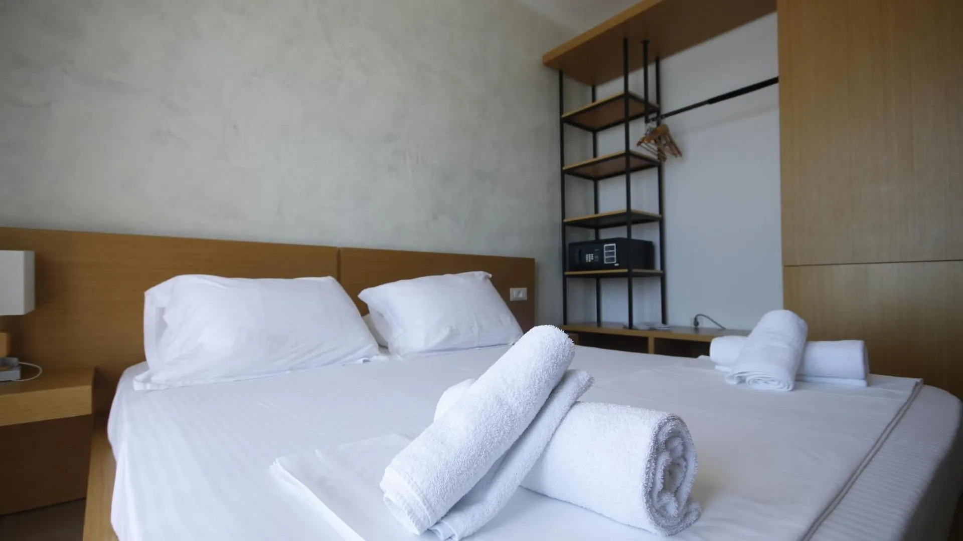 Arxontiko Hotel Himare